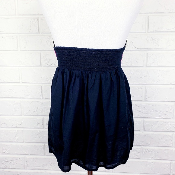 Kirra Embroiderd Floral Halter Top Sz M - Picture 5 of 5